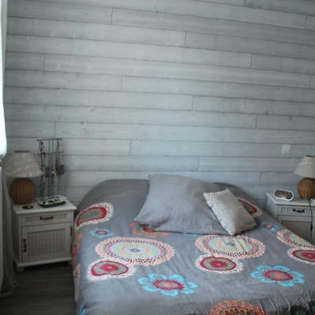 Jolie Chambre Dans Quartier Calme Eysines Eksteriør billede