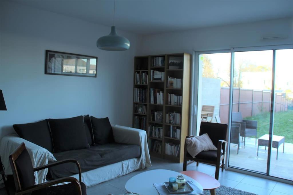 Jolie Chambre Dans Quartier Calme Eysines Eksteriør billede